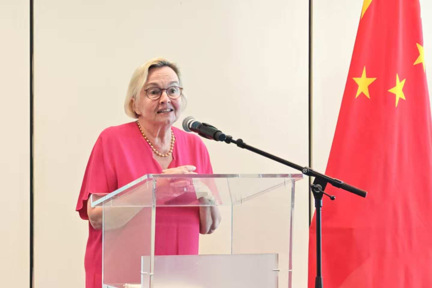 维也纳推介会-安娜致辞