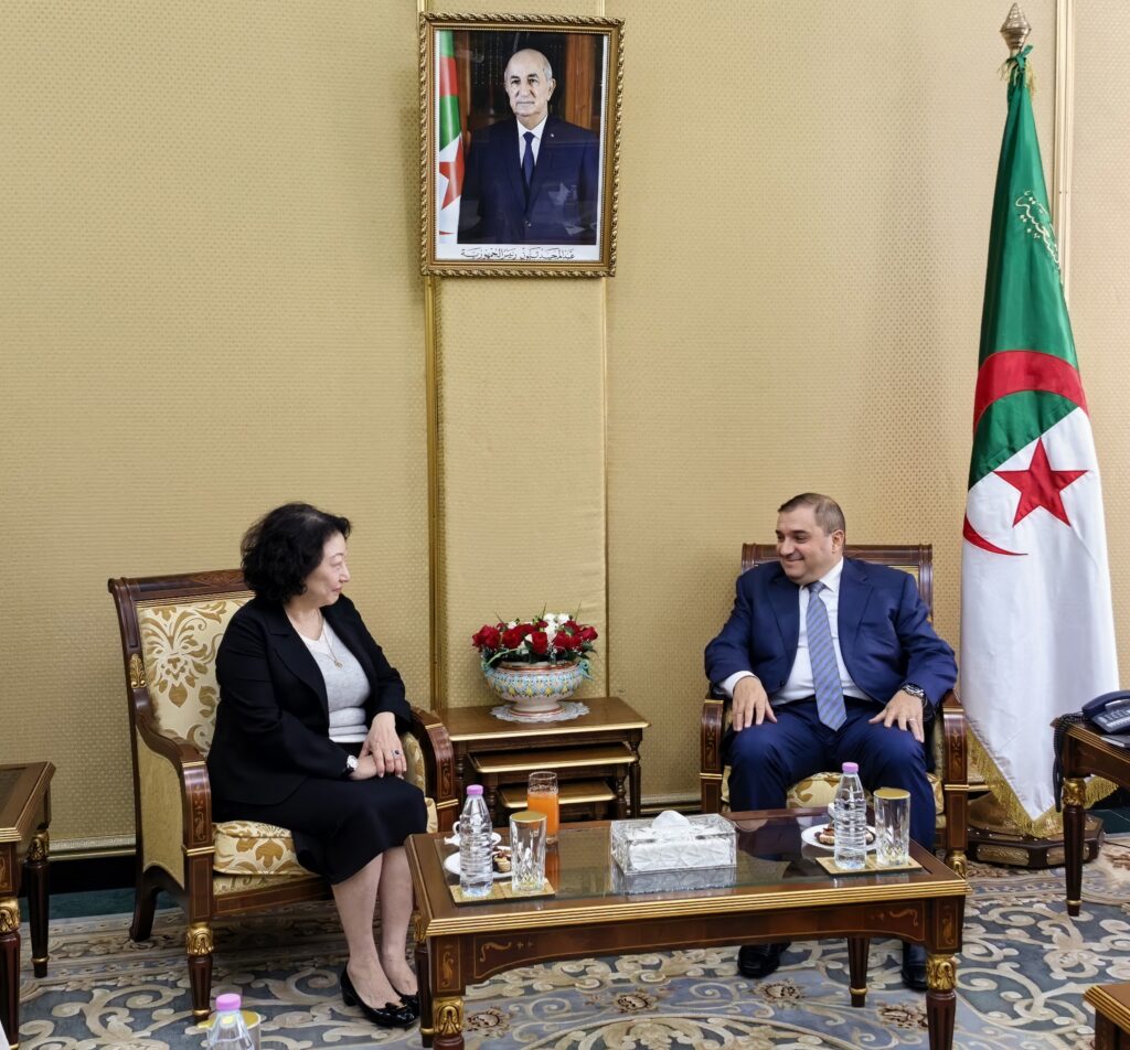 Secretary-General Prof. Teresa Cheng Meets with Minister of Justice of Algeria