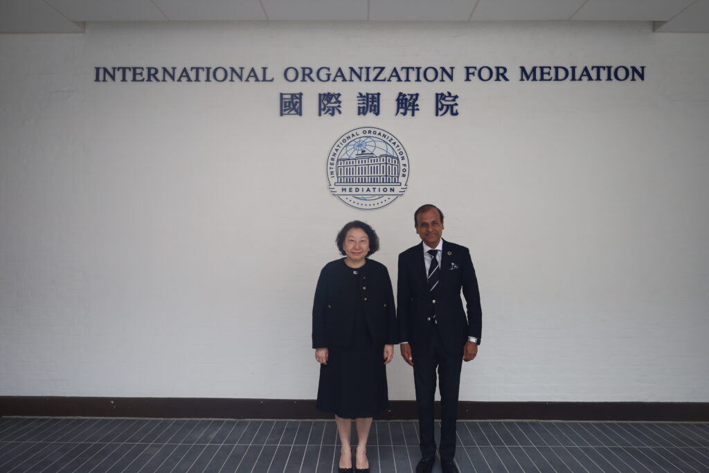 Secretary-General Prof. Teresa Cheng Meets with CEO of Global Neighbours