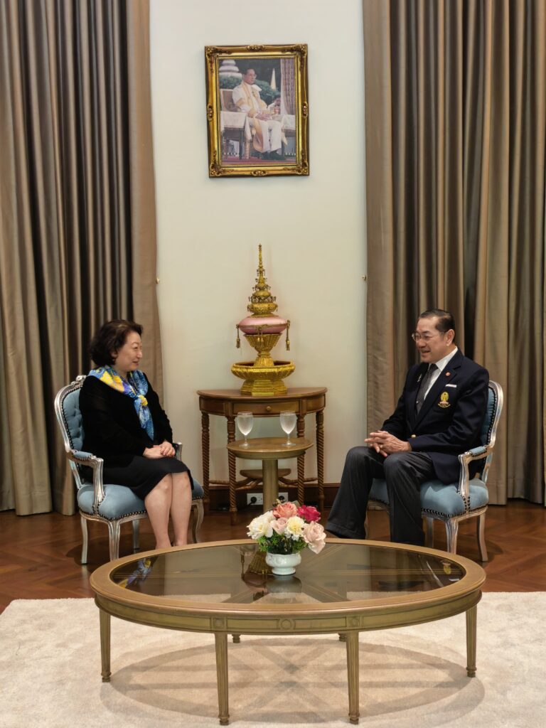 Professor Teresa Cheng Meets with Professor Dr. Surakiart Sathirathai in Bangkok