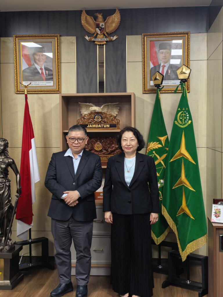 Secretary-General Prof. Teresa Cheng Meets with Deputy Attorney General of Indonesia