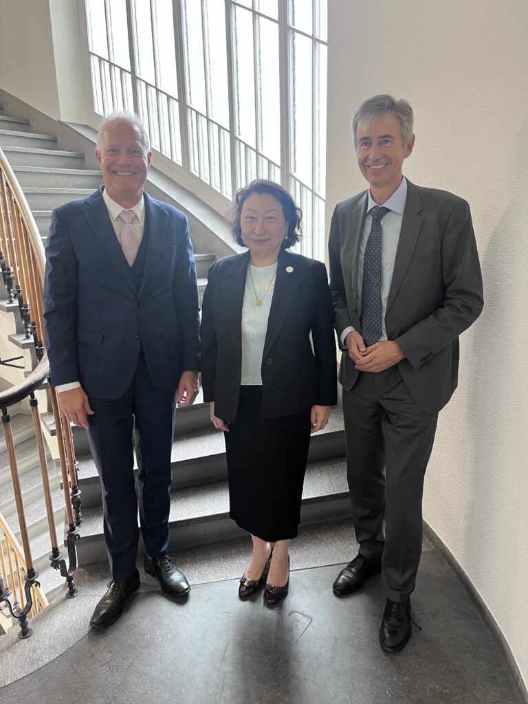 Prof. Teresa Cheng Meets with Senior Officials of the Swiss Federal Department of Foreign Affairs